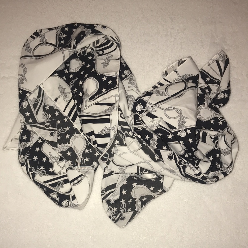 Scarf - Picture 2 of 3